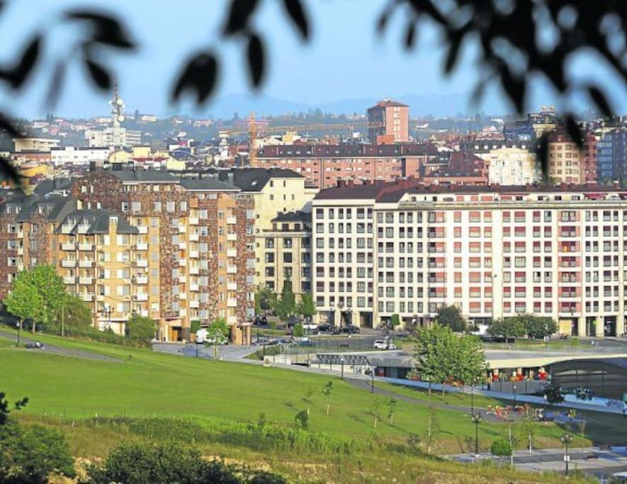 ¡Al Lado De La Clinica Oftalmologica Vega! Lägenhet Oviedo Exteriör bild